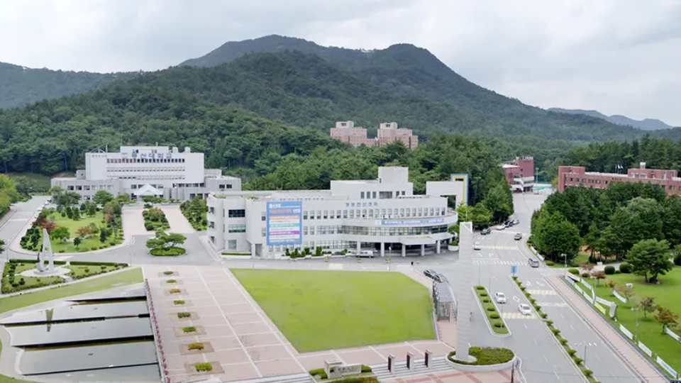 Dongshin University